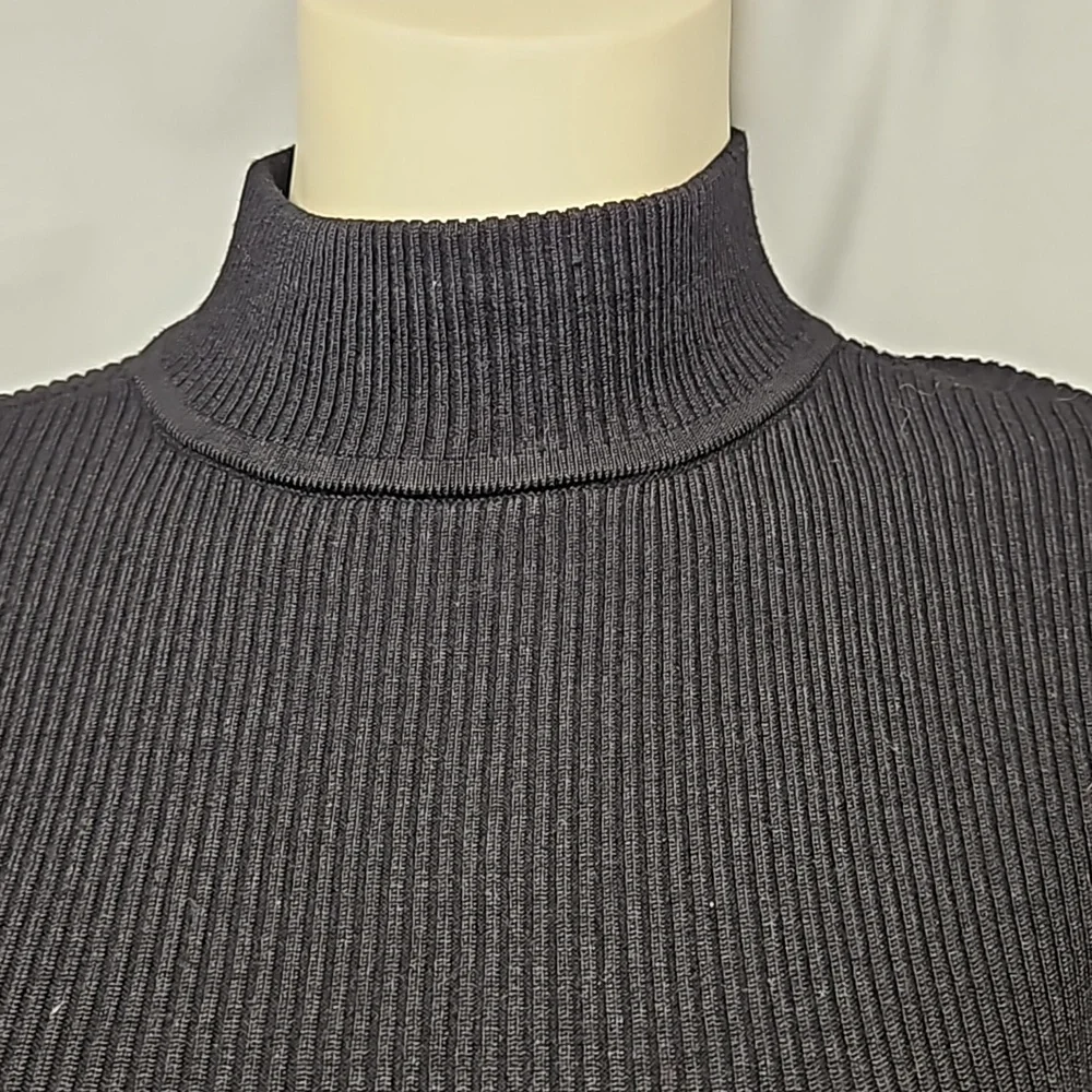 Chico's Marielle Mock Neck Top - Picture 4 of 9